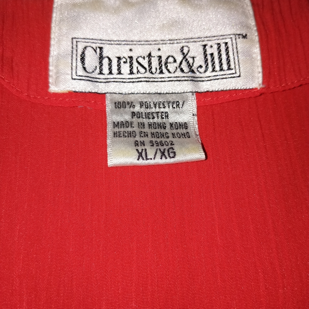 Red blouse - Picture 3 of 4